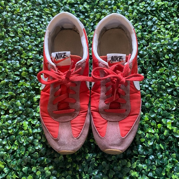 Authentic Vintage Nike Sneakers 8/8.5 - Picture 10 of 10